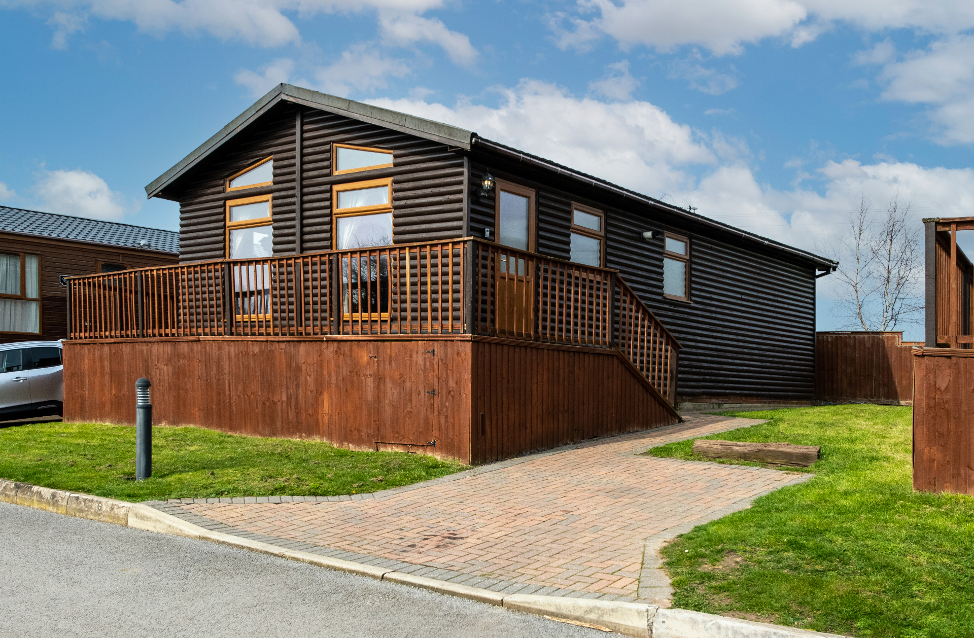 The Weston Lodge